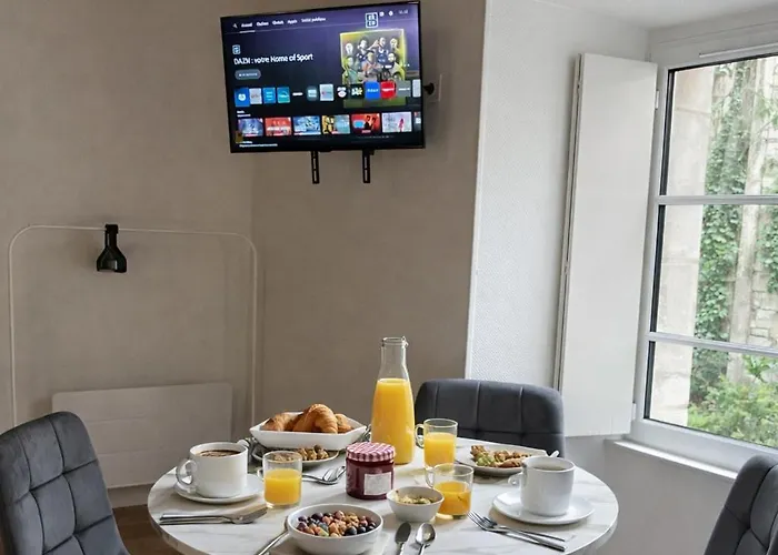 De Charme Avec Cheminée Décorative * Angers